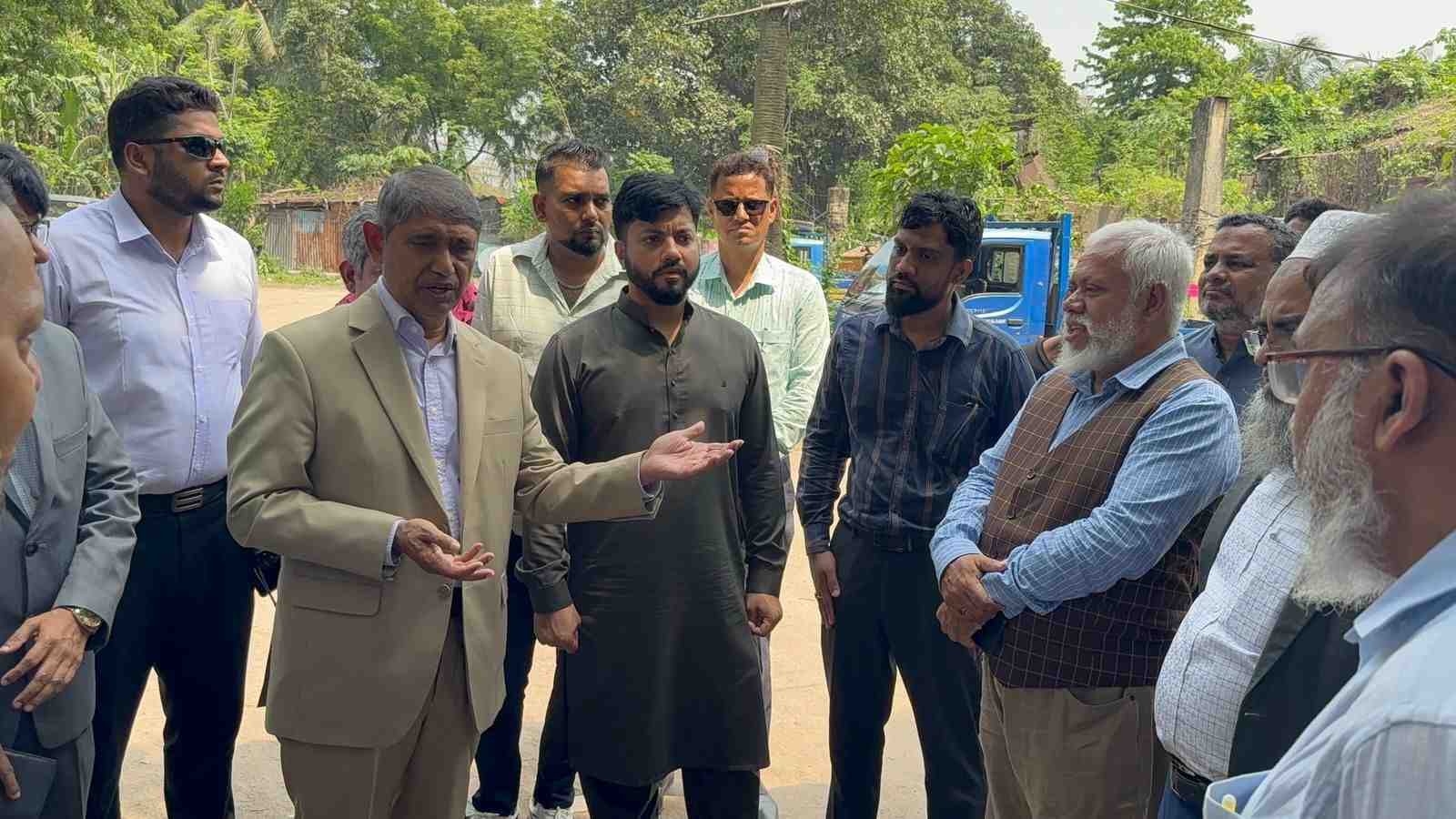 তেজগাঁওয়ে মুক্তিযুদ্ধ কল্যাণ ট্রাস্টের সম্পত্তি পরিদর্শনে মন্ত্রী-প্রতিমন্ত্রী