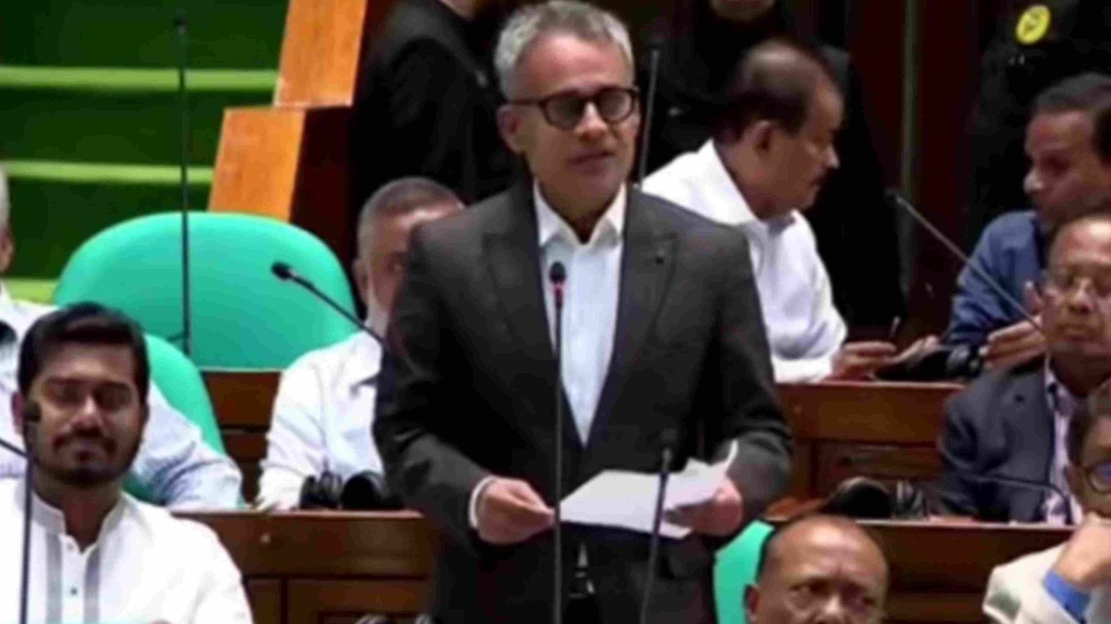 চট্টগ্রাম বন্দর বিদেশি অপারেটরের হাতে যাচ্ছে না: নৌ-পরিবহন মন্ত্রী