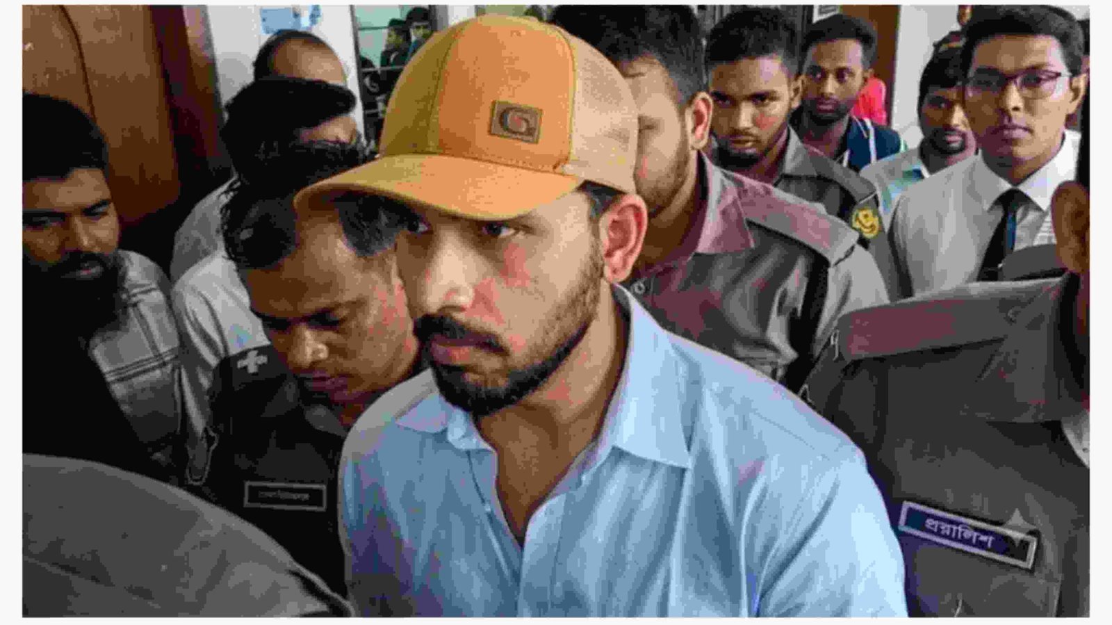 আত্মহত্যায় প্ররোচনার মামলায় অভিনেতা জাহের আলভী কারাগারে