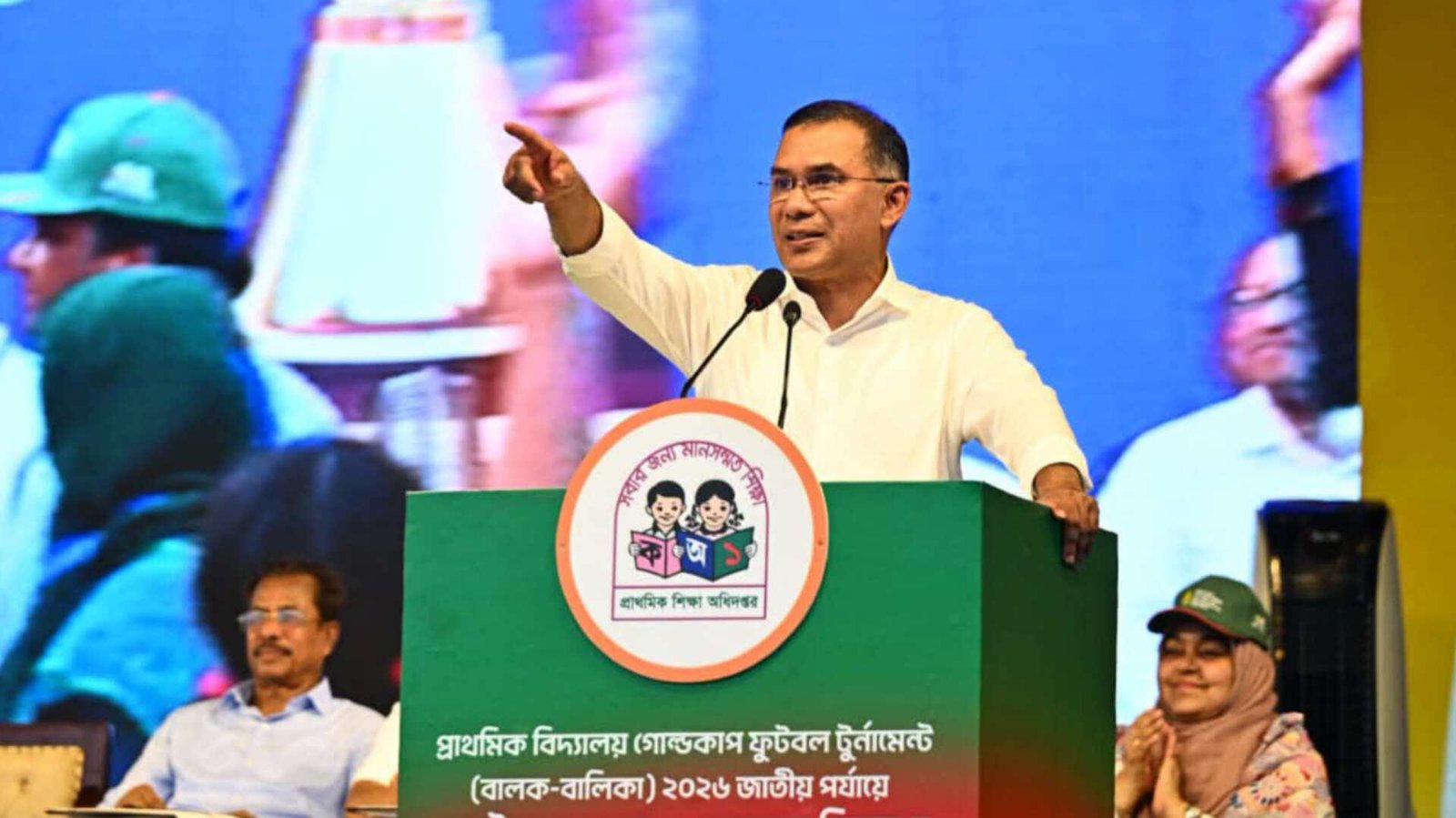 খেলাধুলার পাশাপাশি লেখাপড়াতেও এগিয়ে যেতে হবে: প্রধানমন্ত্রী